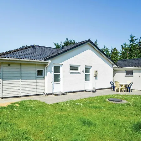 Nice Home In Blavand With Sauna