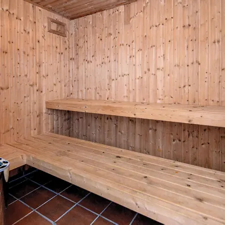 Nice Home In Blavand With Sauna * Blavand